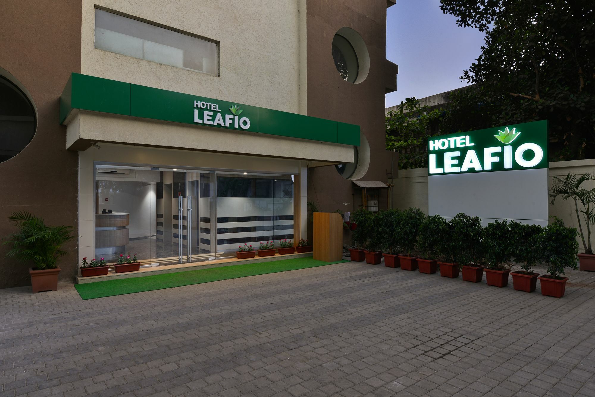 Hotel Leafio Mumbai Kültér fotó